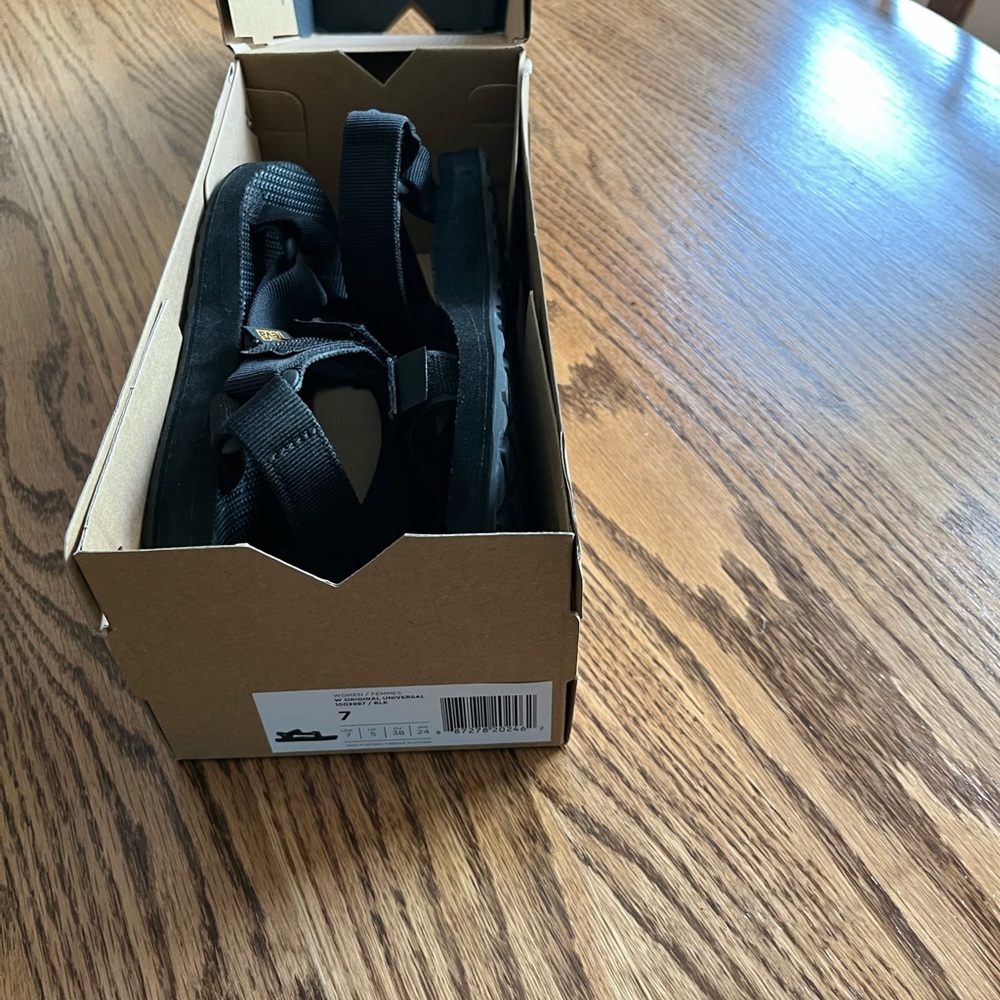 Teva Black Sandals Versatile Outdoor Comfort